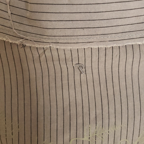 Roar Button Up Shirt - L - Gray with Black lines Long Sleeve - unfinished edging - Picture 9 of 9